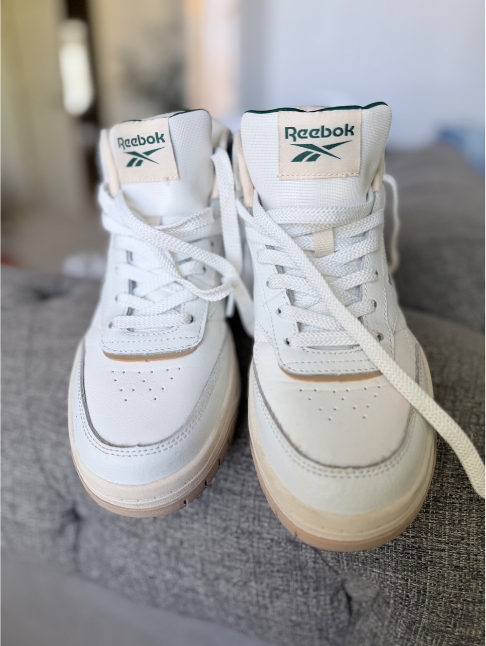 Reebok White and Green High-Top Sneakers Size 7